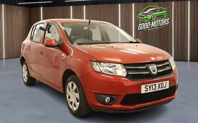 Used Dacia Sandero Lauréate 90 HP (66 kW) 2015 Hatchback