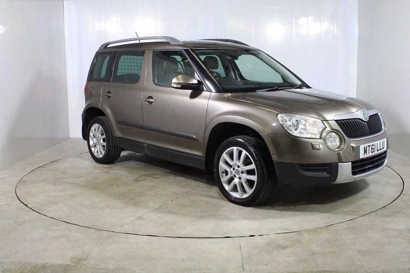 Used Skoda Yeti Elegance 140 HP (102 kW) 2012 Brown SUV