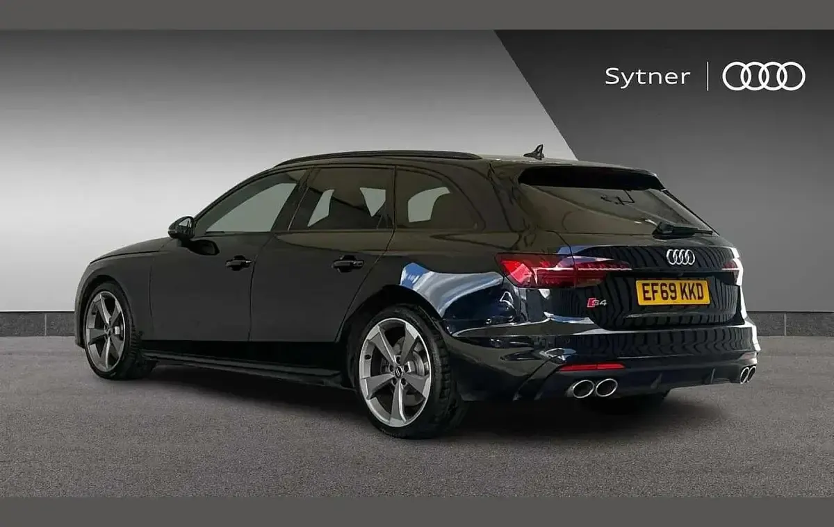 Używany Audi S4 Black Edition 341 KM (250 kW) 2020 Czarny Kombi