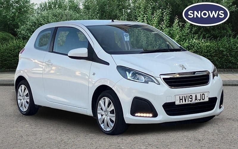 Used Peugeot 108 Active 72 HP (52 kW) 2021 Hatchback