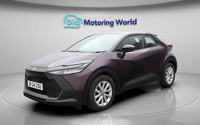 Used Toyota C-HR 140 HP (102 kW) 2026 SUV