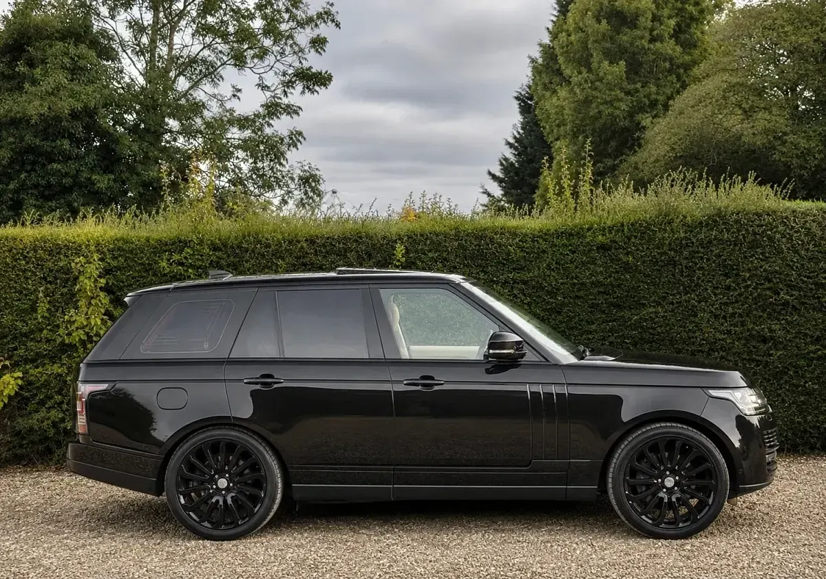 Used Land Rover Range Rover Vogue 2013 Black SUV