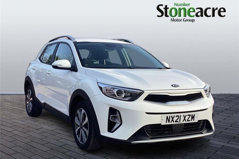 White Used 2021 Kia Stonic 2 SUV | £10,790 (Fair price) - Image 1/4