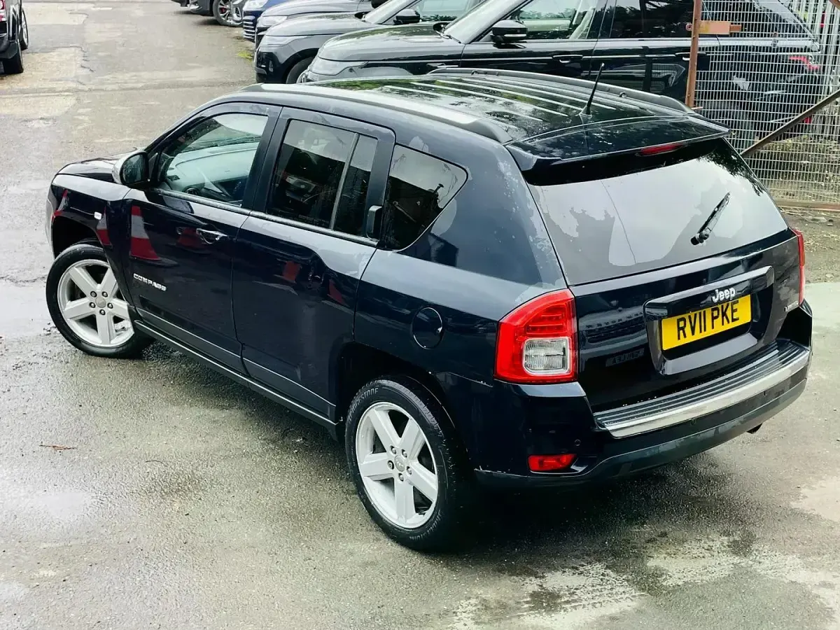 Used Jeep Compass Limited 170 HP (125 kW) 2011 Blue SUV