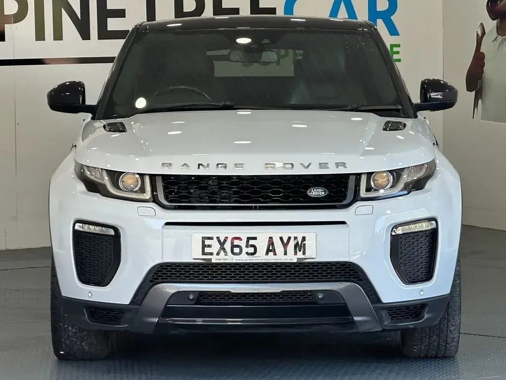 Used Land Rover Range Rover evoque HSE Dynamic 180 HP (132 kW) 2015 White Estate