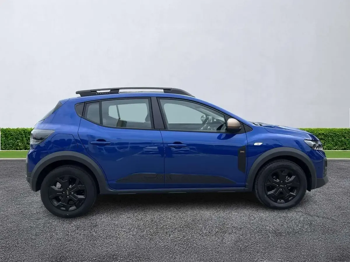 New Dacia Sandero Extreme 2026 Iron blue