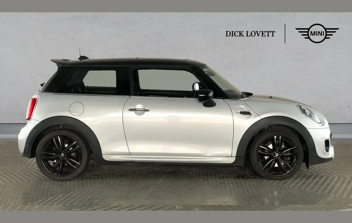 Used Mini Cooper Sport 134 HP (98 kW) 2019 Silver Hatchback