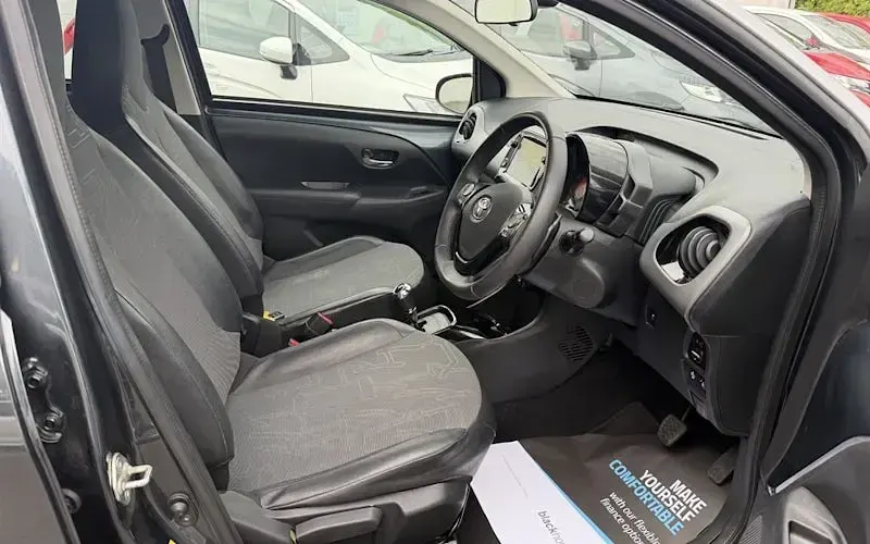 Used Toyota Aygo X-clusiv 72 HP (52 kW) 2021 Hatchback