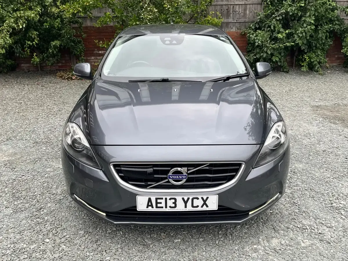 Used Volvo V40 SE Lux 2013 Grey Hatchback