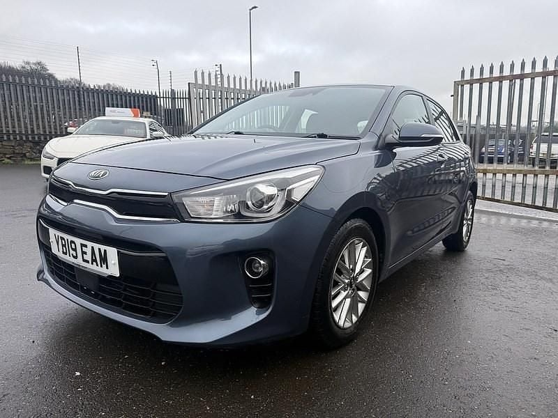 Used Kia Rio 98 HP (72 kW) 2019 Blue Hatchback