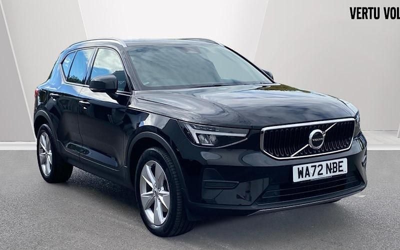 Used 2025 Volvo XC40 Core SUV | £27,080 (Fair price) - Image 1/4