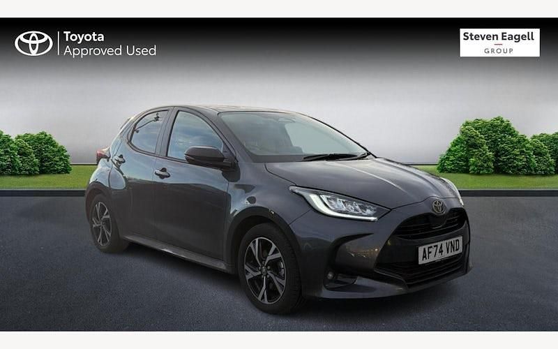 Used Toyota Yaris Hybrid Design 116 HP (85 kW) 2025 Hatchback