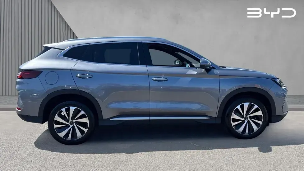 Used BYD Seal U Comfort 218 HP (160 kW) 2025 Metallic  time grey SUV