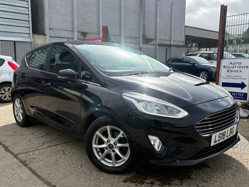 Used Ford Fiesta Zetec 101 HP (74 kW) 2018 Black Hatchback