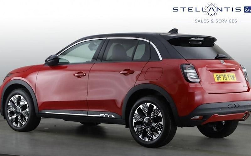 New Fiat 600 La Prima 101 HP (74 kW) 2025 Hatchback