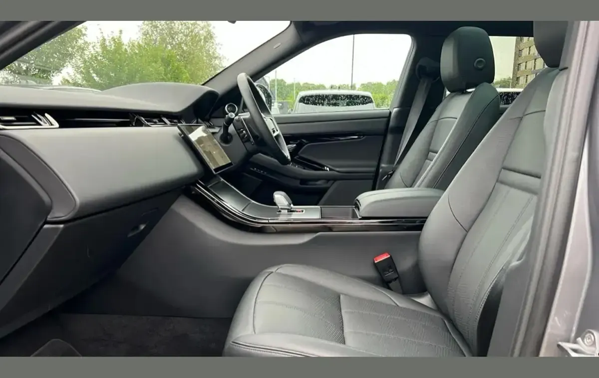 Used Land Rover Range Rover evoque HSE Dynamic 265 HP (194 kW) 2024 Grey SUV