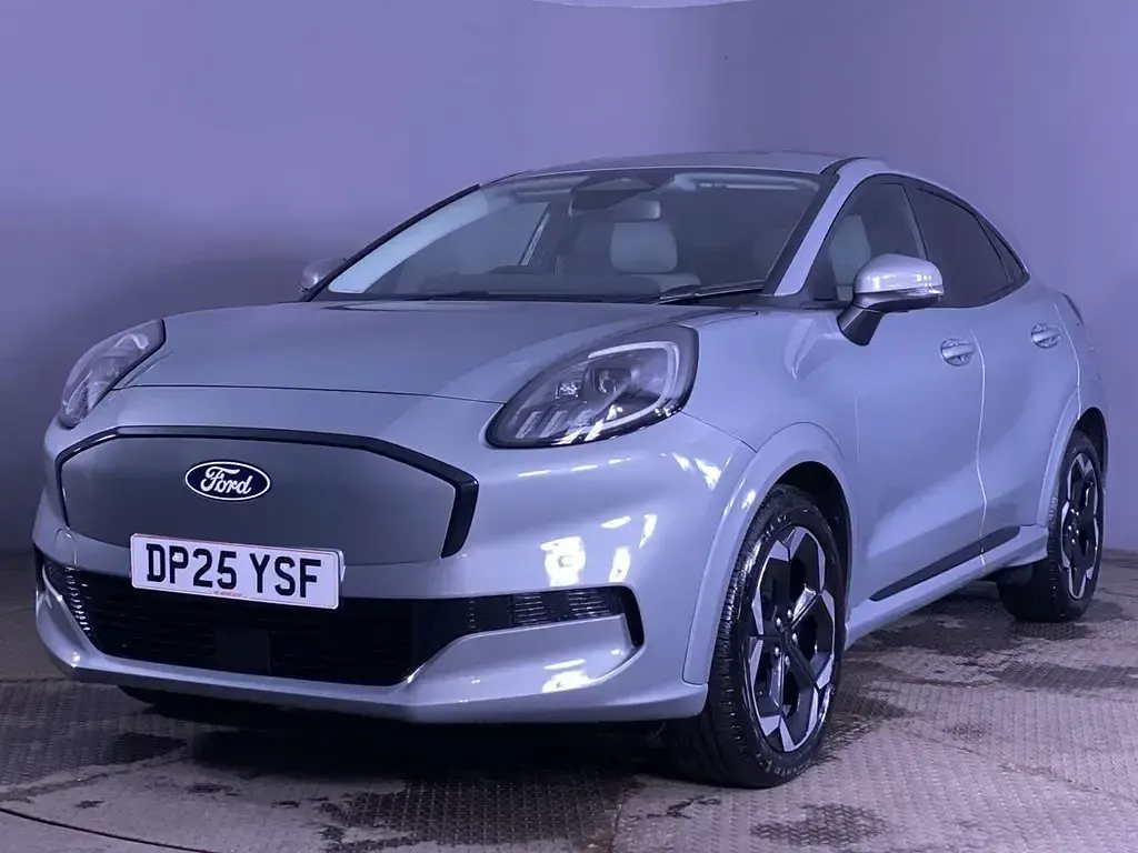 Usado Ford Puma Gen-E Premium 123 kW (168 HP) 2025 SUV