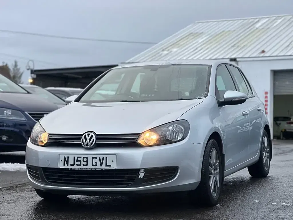 Used VW Golf VI SE 121 HP (88 kW) 2009 Silver Hatchback
