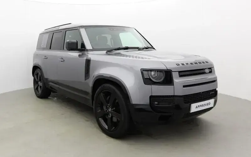 Usado Land Rover Defender HSE Dynamic 300 HP (220 kW) 2024 SUV