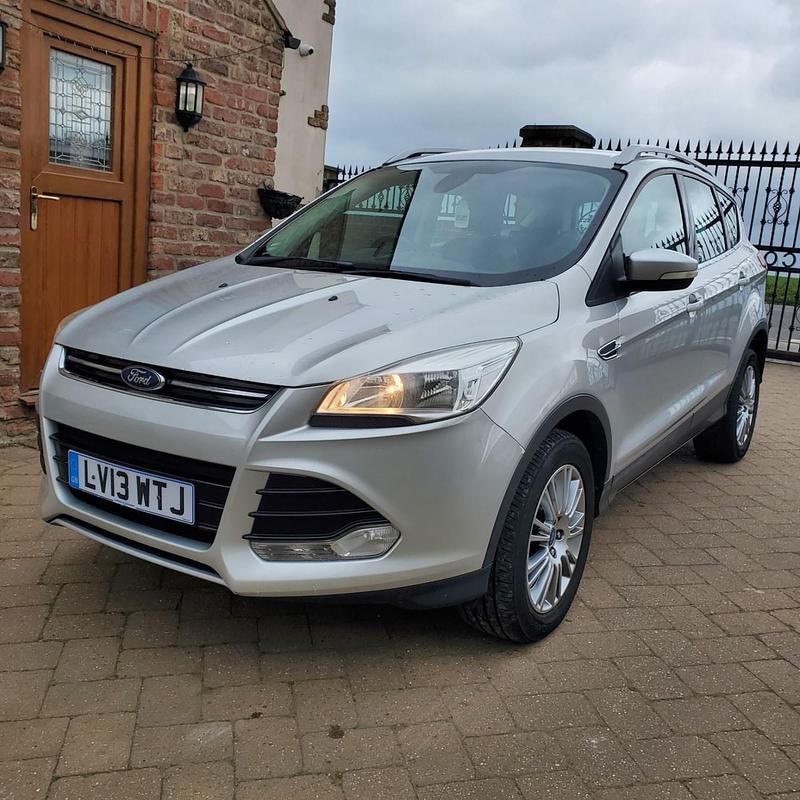 Used Ford Kuga Titanium 140 HP (102 kW) 2013 Silver SUV