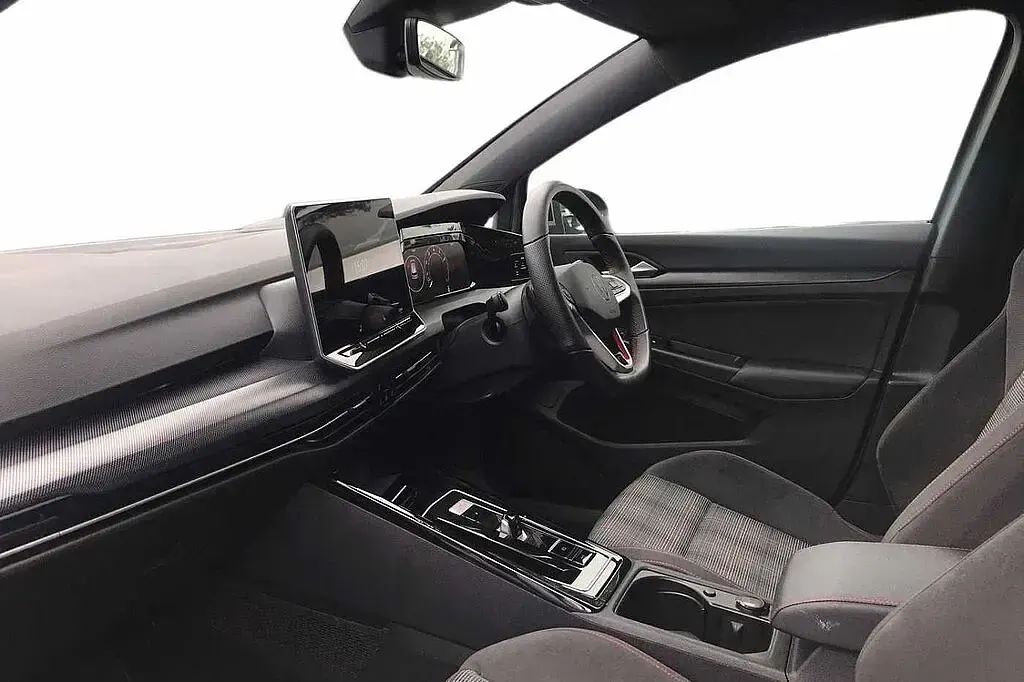 Used VW Golf VIII GTI 272 HP (200 kW) 2024