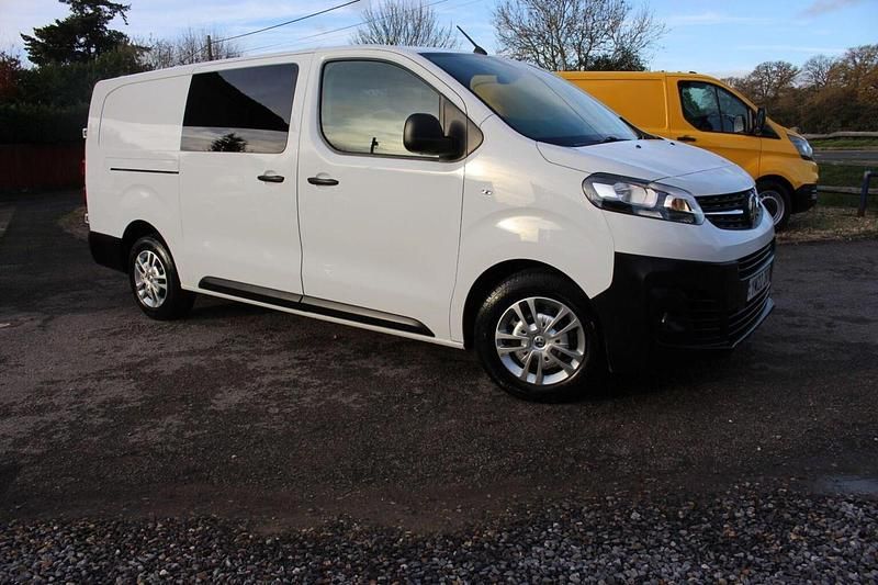 Used Vauxhall Vivaro S 2022 White MPV