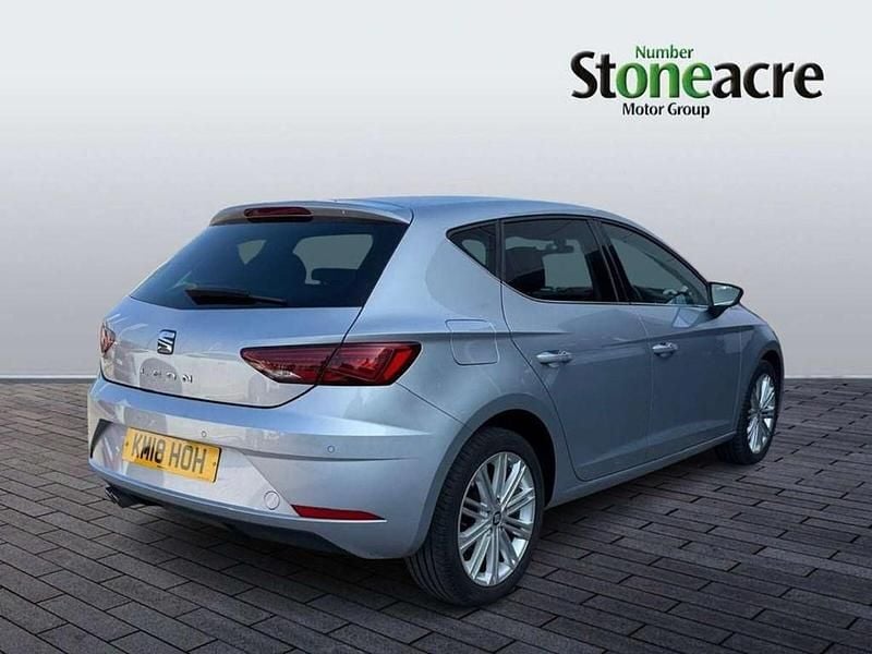 Begagnad Seat Leon XCELLENCE 147 HK (108 kW) 2018 Silver Halvkombi