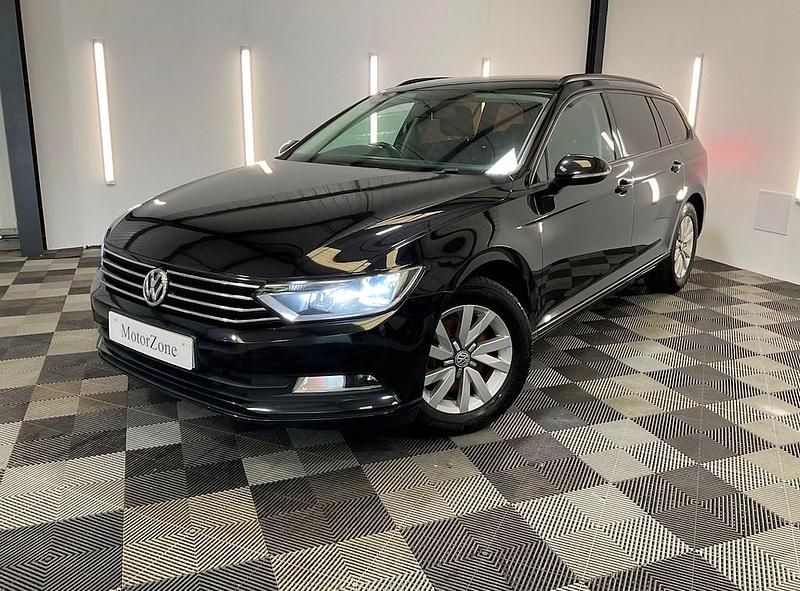 Black Used 2015 VW Passat S Estate | £6,850 (Fair price) - Image 1/4