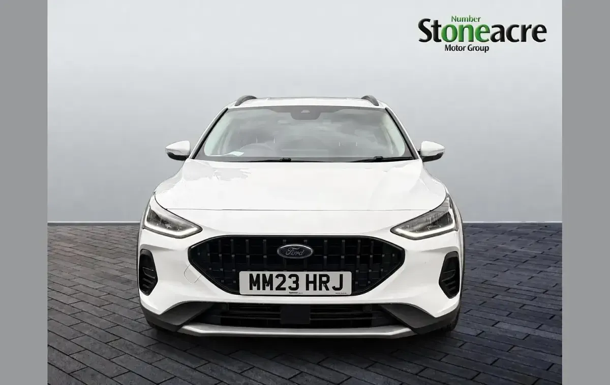 Used Ford Focus Active 123 HP (90 kW) 2023 White Hatchback