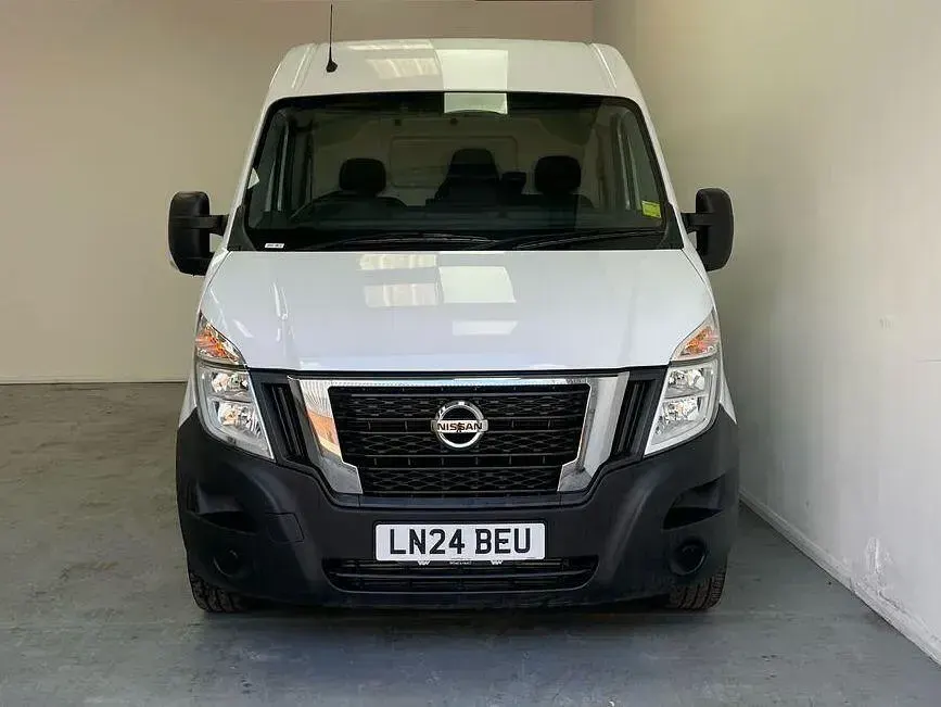 Used Nissan Interstar Acenta 150 HP (110 kW) 2024 White Van