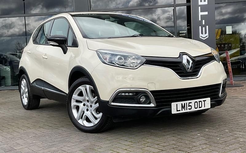 Usado Renault Captur Dynamique 90 HP (66 kW) 2015 SUV
