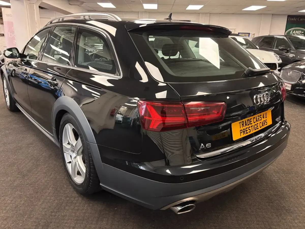 Usado Audi A6 Allroad 272 HP (200 kW) 2017 Preto Carrinha