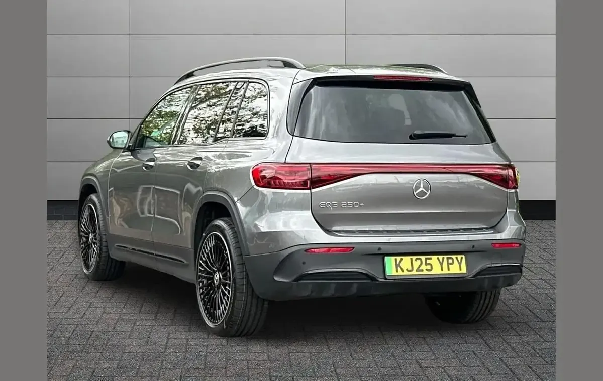 Used Mercedes EQB250+ Urban 137 kW (187 HP) 2025 Grey SUV