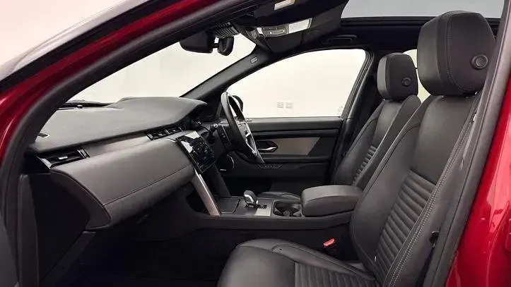 Used Land Rover Discovery 5 HSE Dynamic 2024 Red SUV