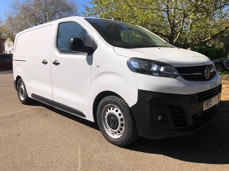 Used Vauxhall Vivaro 100 HP (73 kW) 2023 White MPV