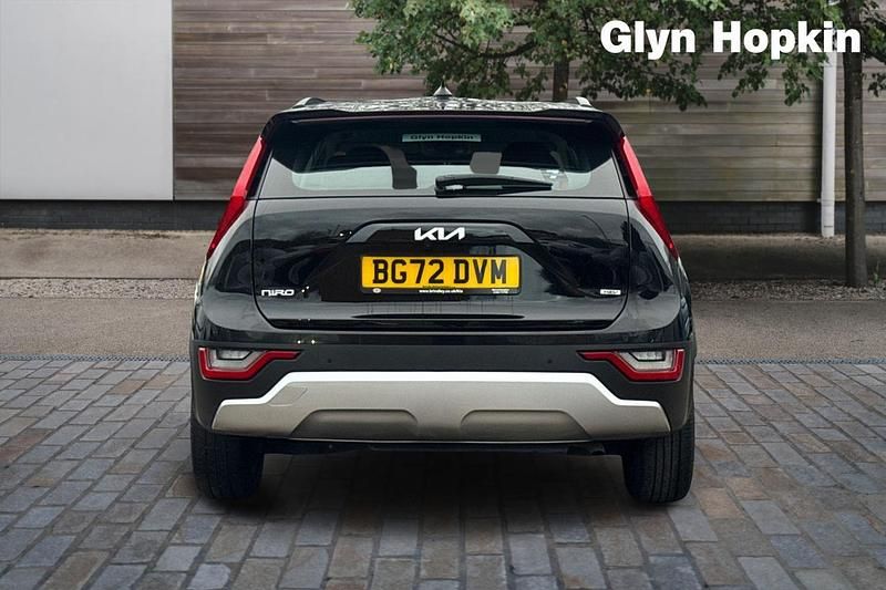 Used Kia Niro 139 HP (102 kW) 2023 Black SUV