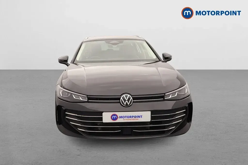 Used VW Passat Life 204 HP (150 kW) 2025 Black Estate