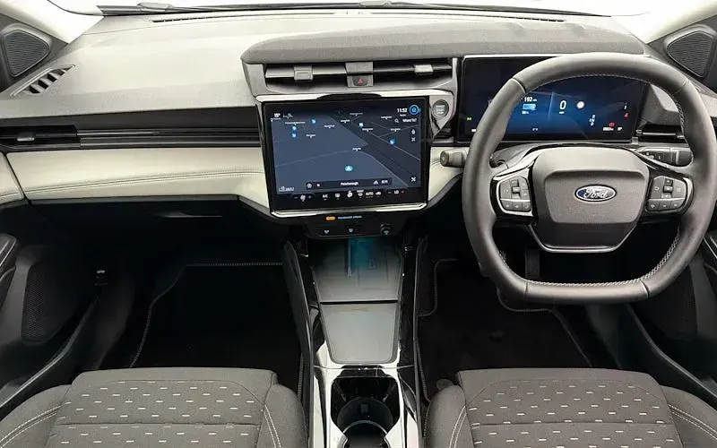 New Ford Puma Gen-E Select 123 kW (168 HP) 2025 Silver SUV