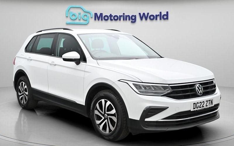 Used VW Tiguan Active 150 HP (110 kW) 2021 White SUV