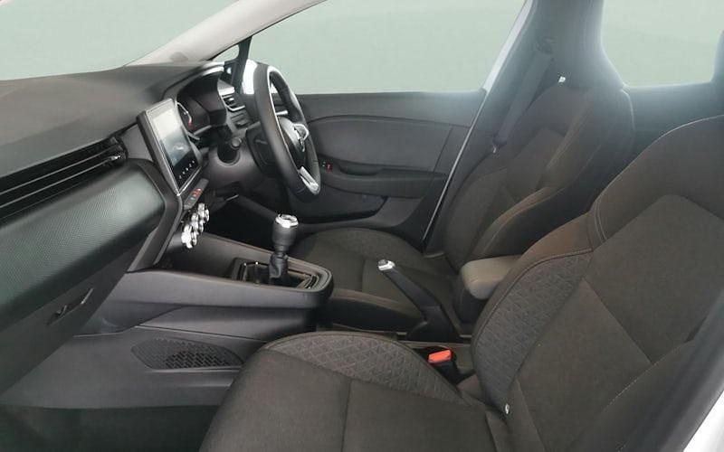 White Used 2023 Renault Clio V Evolution Hatchback | £13,402 (Good price) - Image 1/1