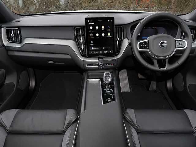 New Volvo XC60 Plus 247 HP (181 kW) 2026 SUV