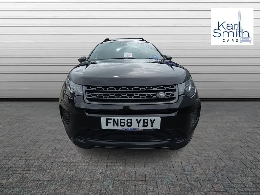 Used Land Rover Discovery Sport Landmark 180 HP (132 kW) 2018 Black SUV