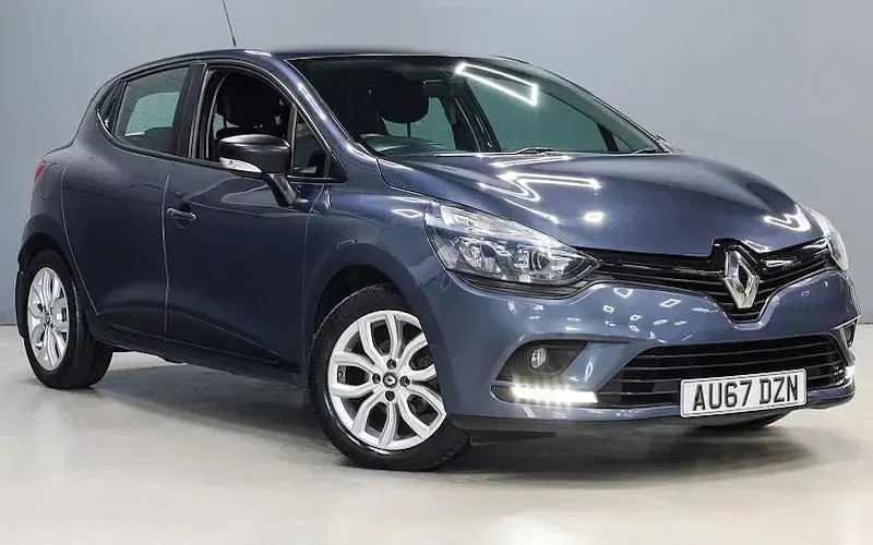 Used Renault Clio Play 90 HP (66 kW) 2015 Hatchback