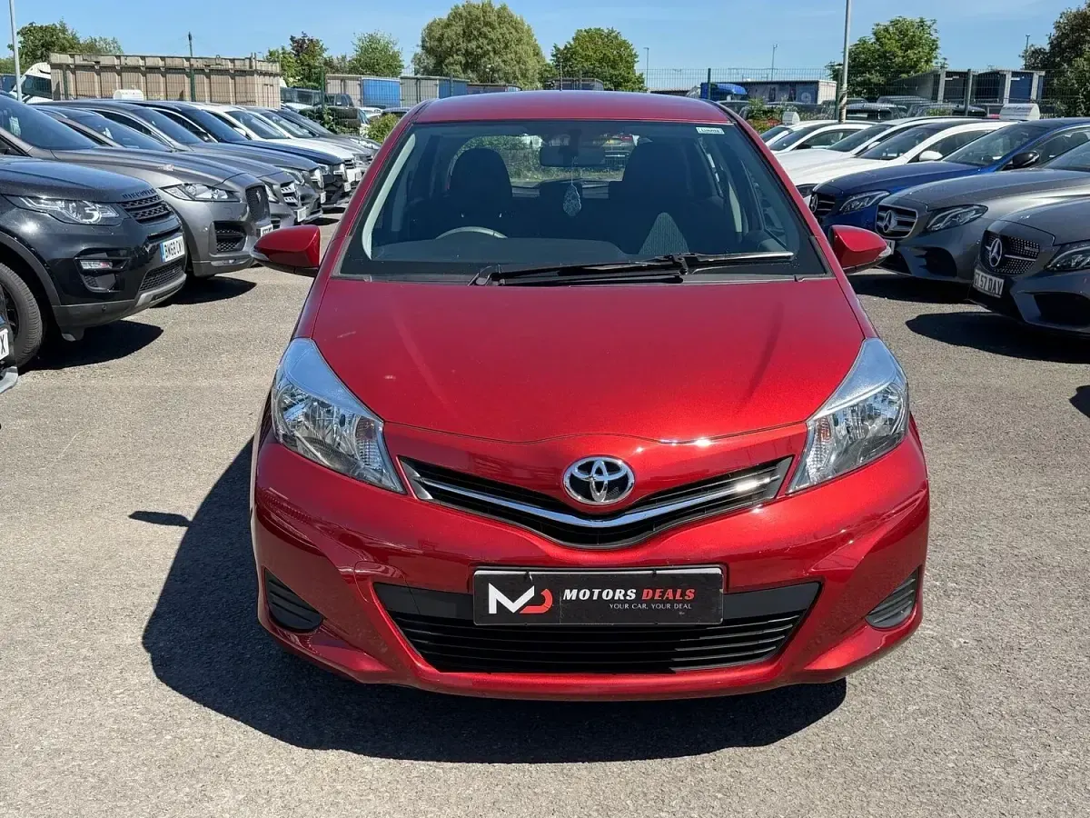 Used Toyota Yaris Multidrive S 2011 Red Hatchback