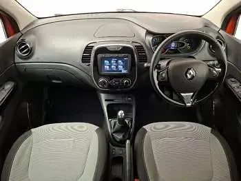 Used Renault Captur Dynamique 90 HP (66 kW) 2013 Orange SUV