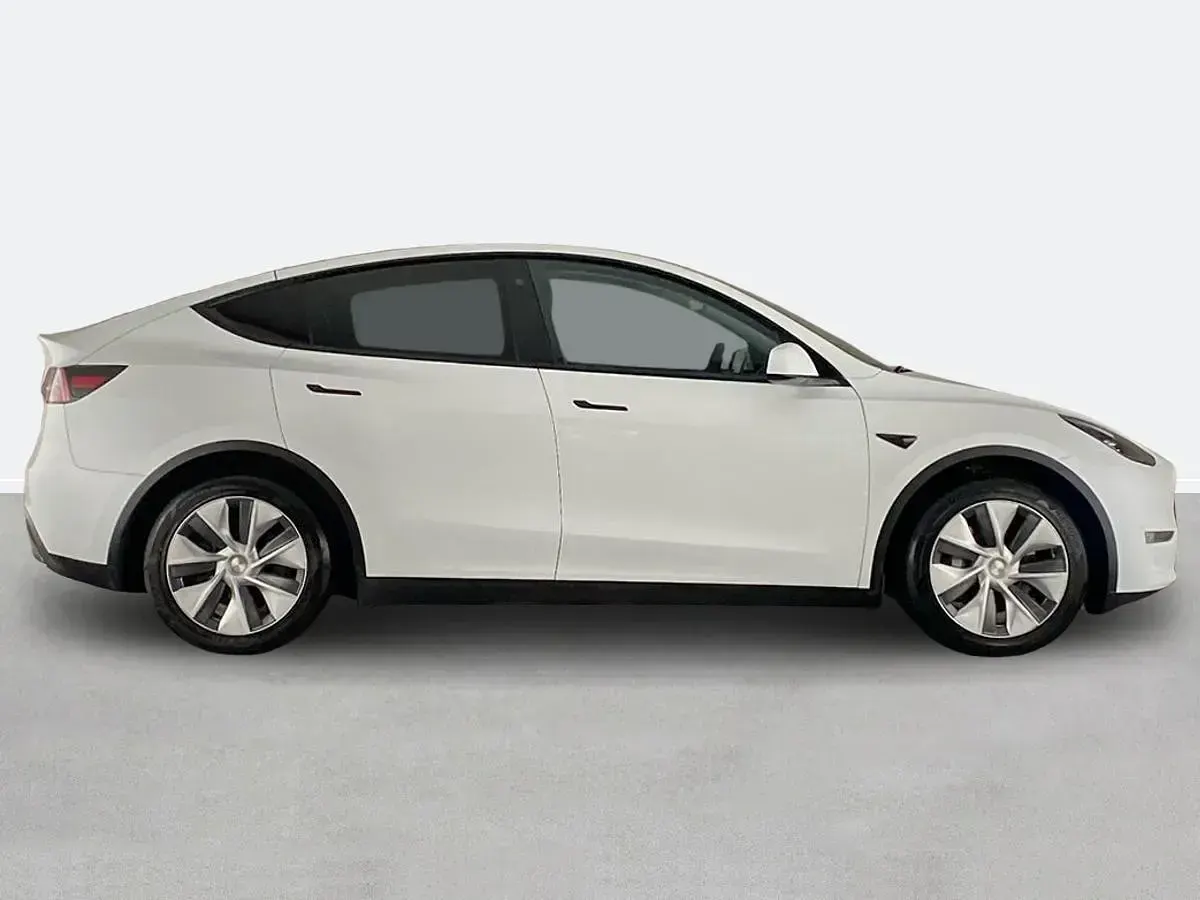 Used Tesla Model Y Long Range AWD 378 kW (514 HP) 2023 White SUV