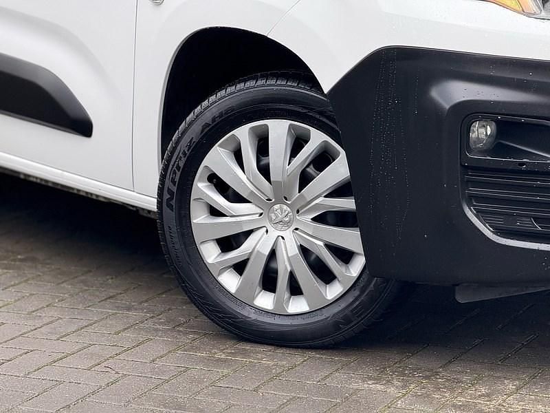 Used Peugeot Partner 2021 White MPV