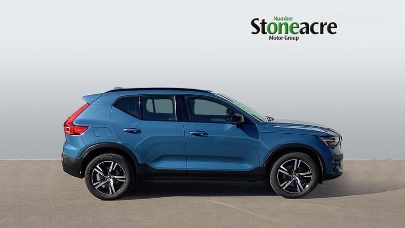 Used Volvo XC40 Plus 163 HP (119 kW) 2023 Blue SUV