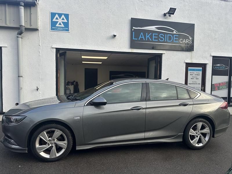 Used Vauxhall Insignia SRi 165 HP (121 kW) 2019 Grey Hatchback