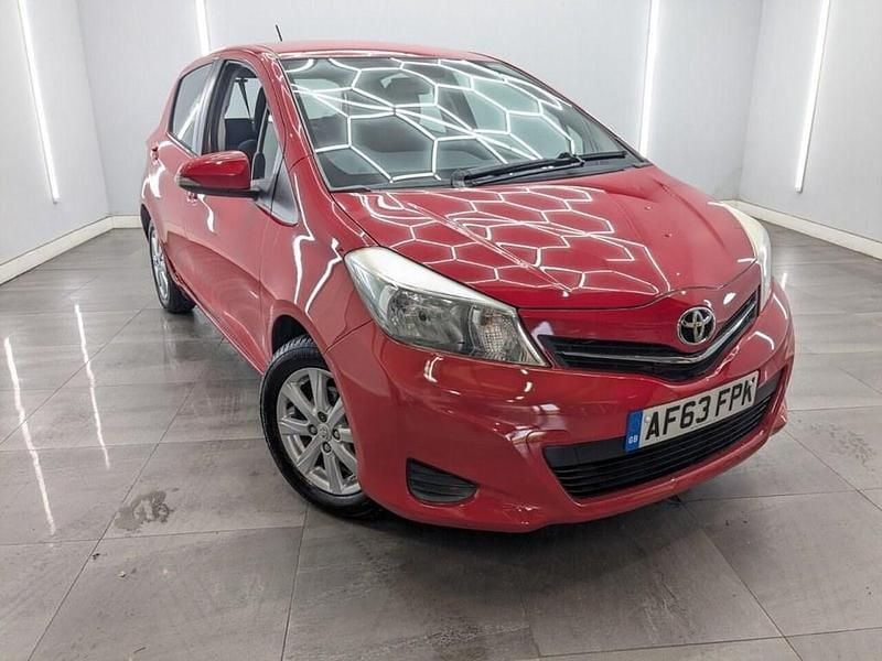Red Used 2013 Toyota Yaris Hatchback | £5,250 (Good price) - Image 1/4